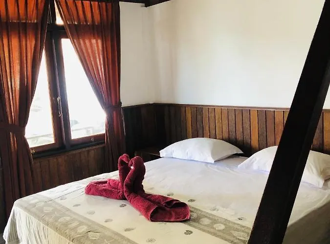 Padangbai Beach Inn パダンバイ